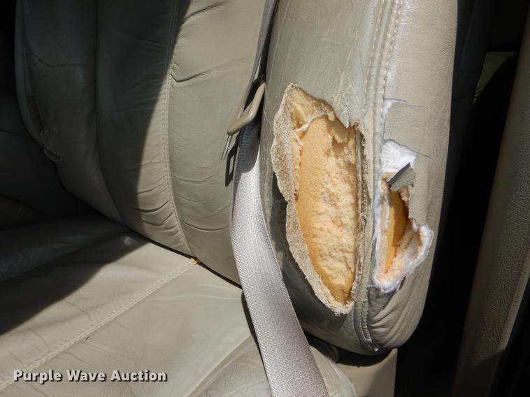 image for item DE1780 2001 Chevrolet Suburban K1500 SUV