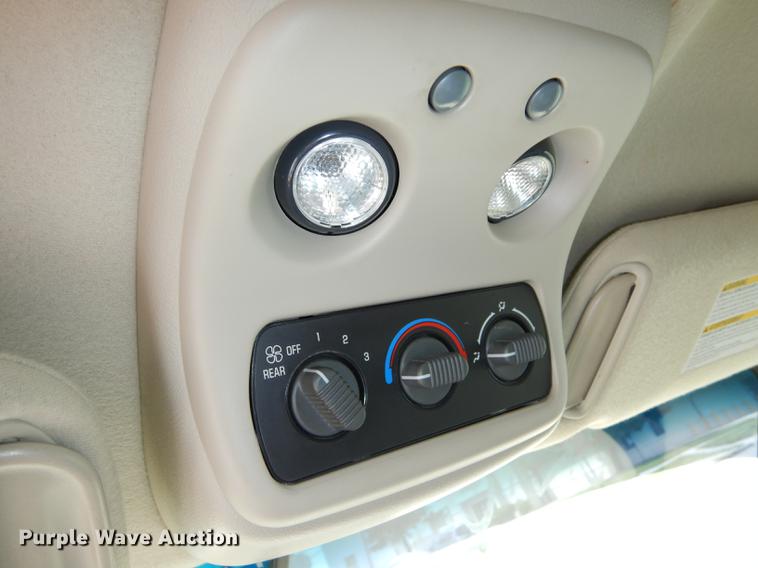 image for item DE1780 2001 Chevrolet Suburban K1500 SUV