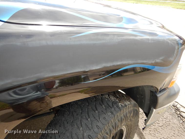 image for item DE1780 2001 Chevrolet Suburban K1500 SUV