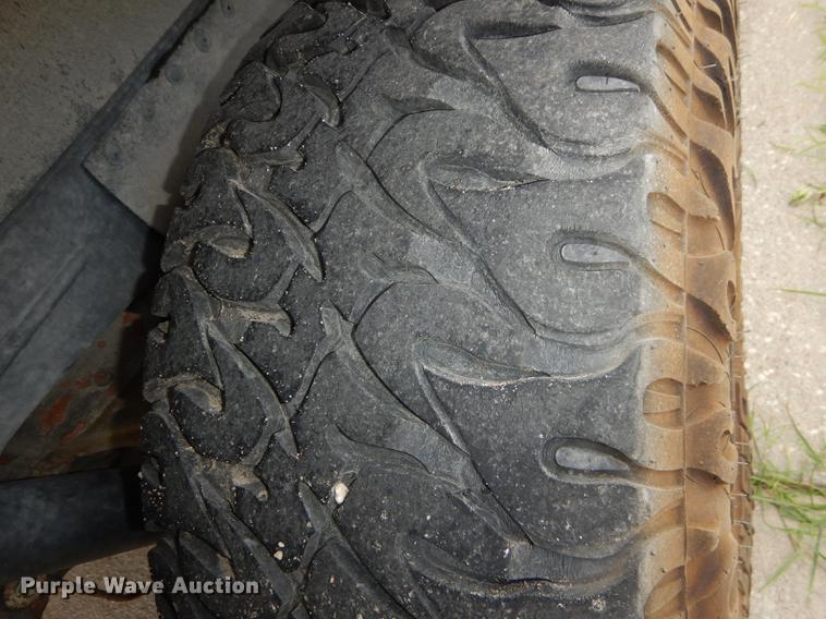 image for item DE1780 2001 Chevrolet Suburban K1500 SUV