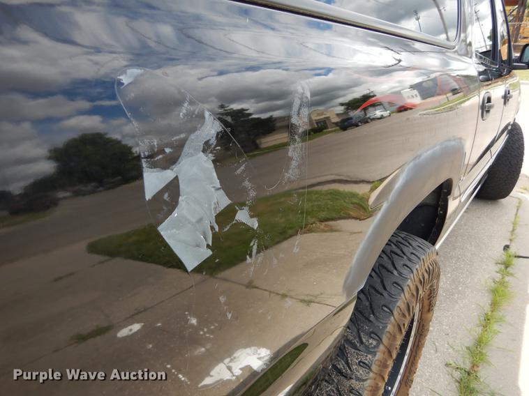 image for item DE1780 2001 Chevrolet Suburban K1500 SUV