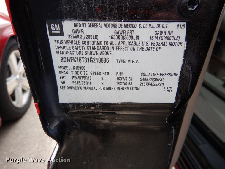 image for item DE1780 2001 Chevrolet Suburban K1500 SUV