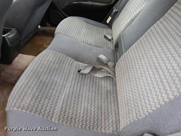 image for item DE1781 1998 Subaru Legacy Wagon Outback