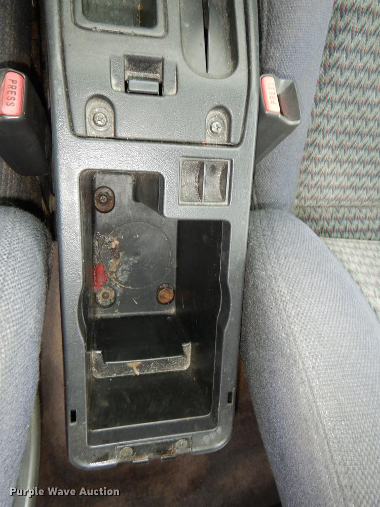 image for item DE1781 1998 Subaru Legacy Wagon Outback