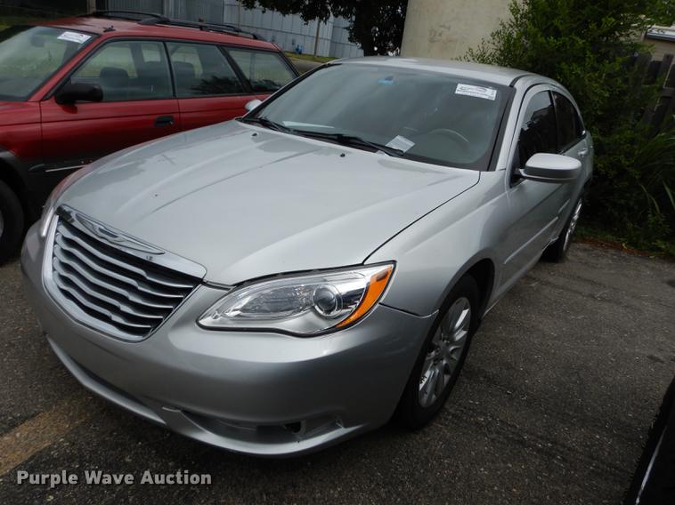 image for item DE1782 2011 Chrysler 200