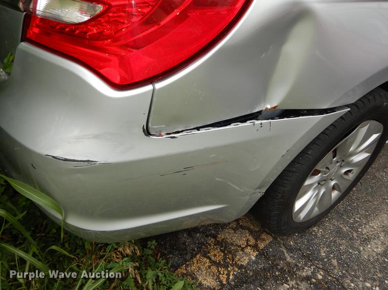 image for item DE1782 2011 Chrysler 200