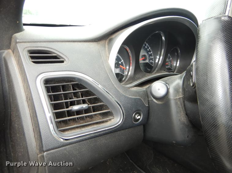 image for item DE1782 2011 Chrysler 200