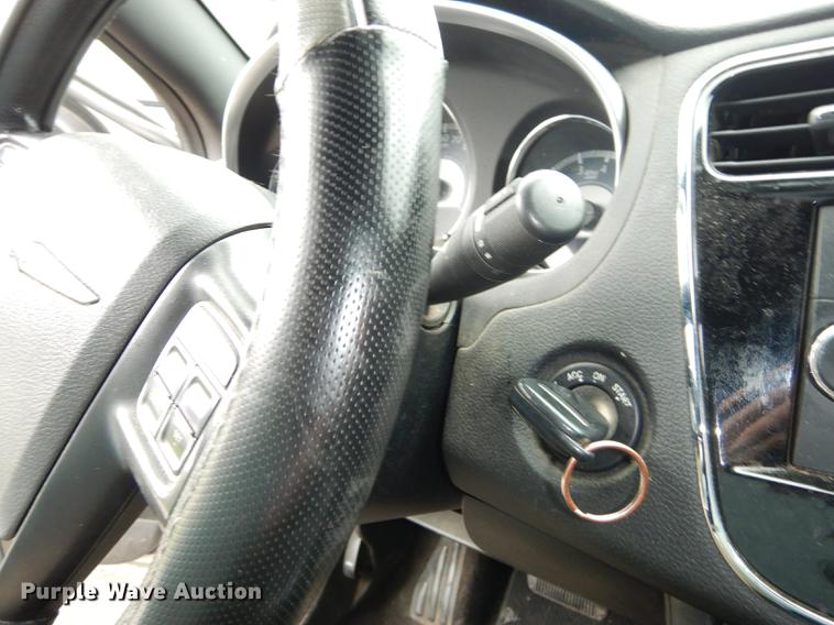 image for item DE1782 2011 Chrysler 200