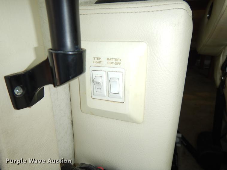 image for item DE1784 2002 Monaco Road Master Diplomat RV