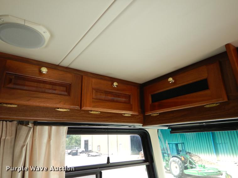 image for item DE1784 2002 Monaco Road Master Diplomat RV