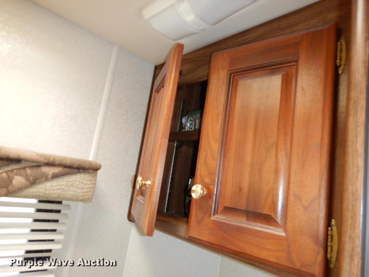 image for item DE1784 2002 Monaco Road Master Diplomat RV