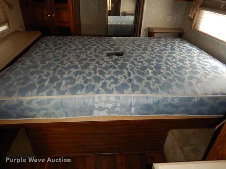 image for item DE1784 2002 Monaco Road Master Diplomat RV