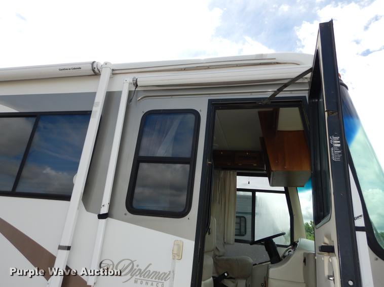 image for item DE1784 2002 Monaco Road Master Diplomat RV