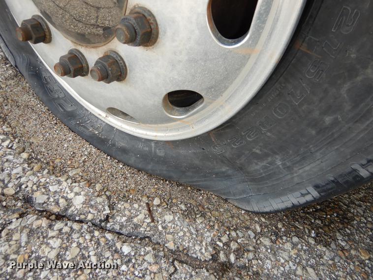 image for item DE1784 2002 Monaco Road Master Diplomat RV