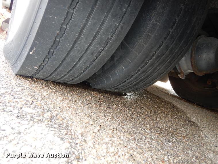 image for item DE1784 2002 Monaco Road Master Diplomat RV