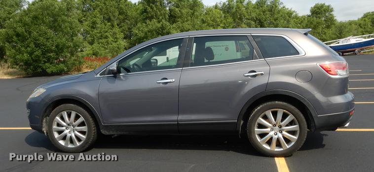 image for item DE1803 2007 Mazda CX9 SUV