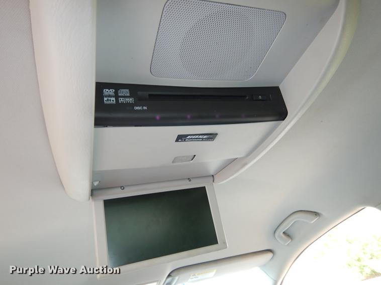 image for item DE1803 2007 Mazda CX9 SUV