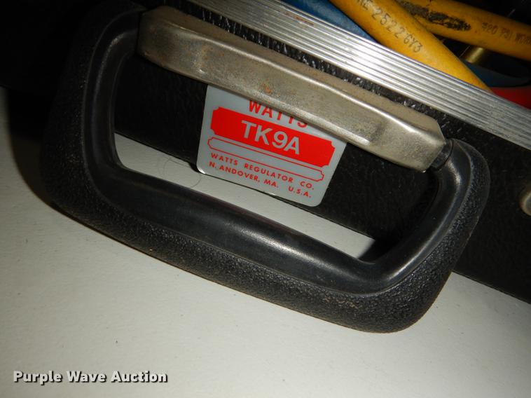 image for item EK9324 Tools and equipment