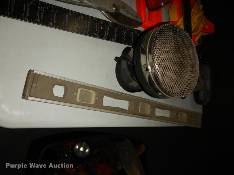 image for item EK9324 Tools and equipment