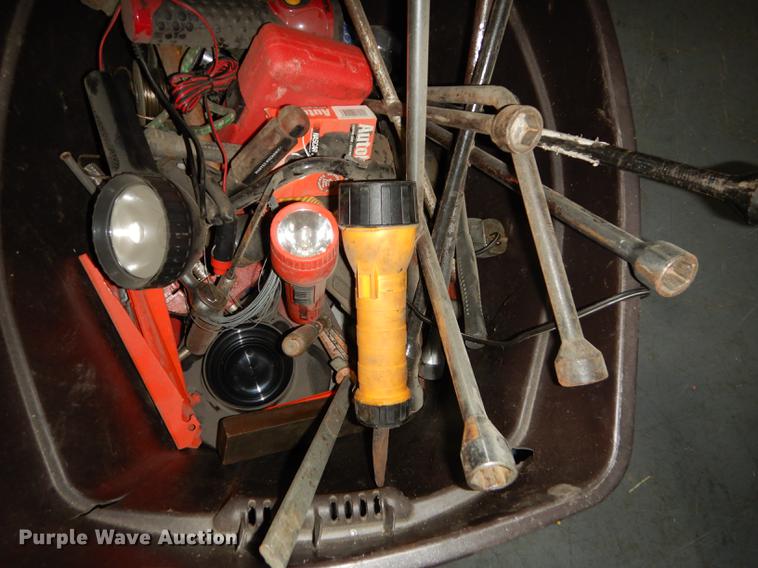 image for item EK9324 Tools and equipment