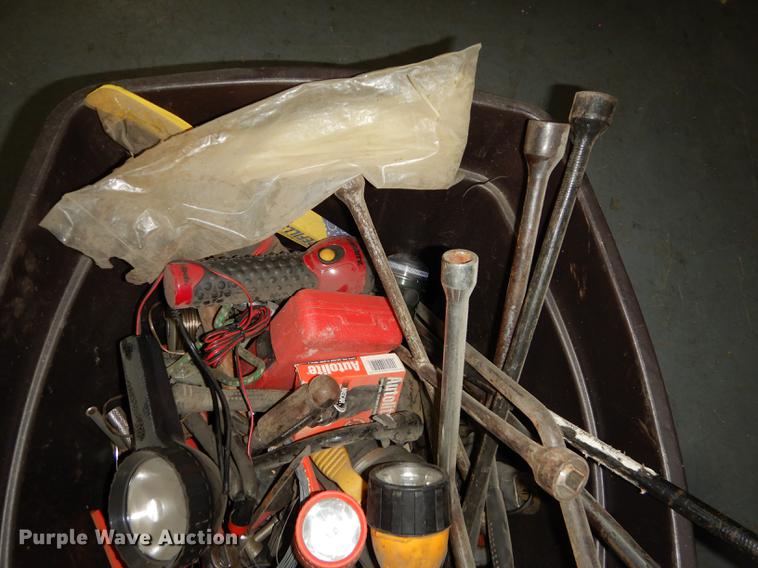 image for item EK9324 Tools and equipment