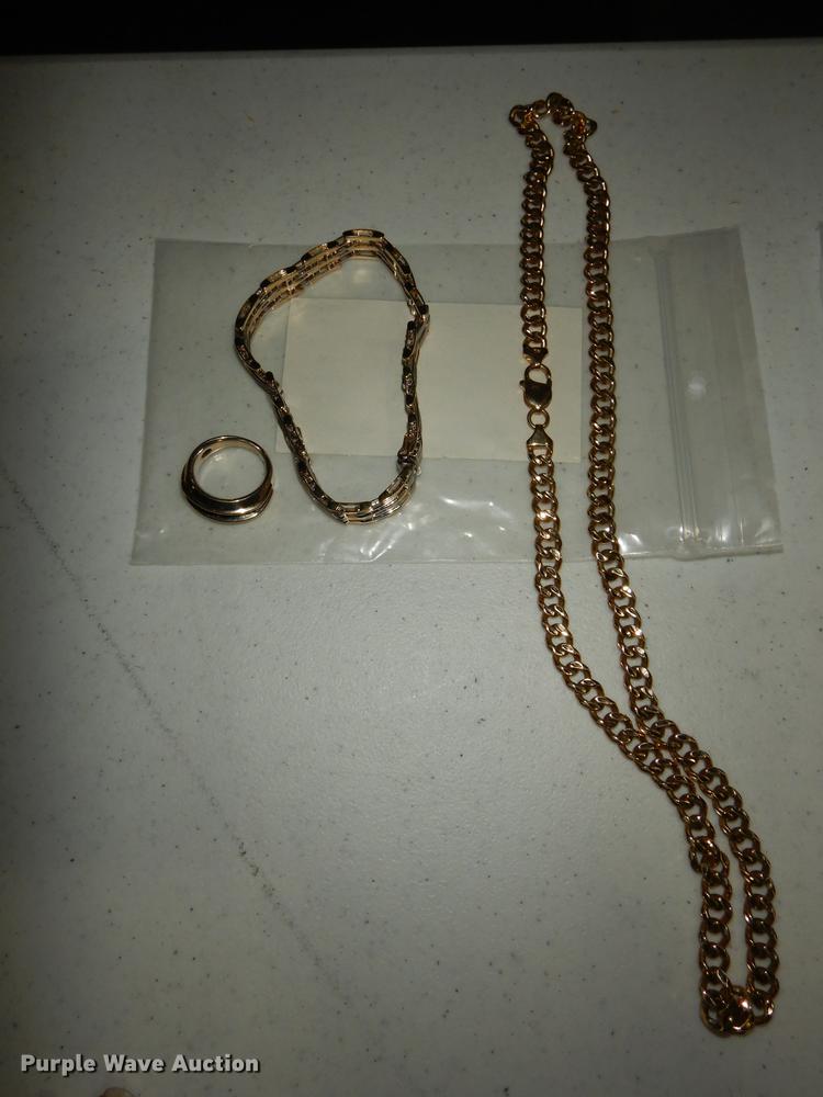 image for item EK9328 Jewelry and equipment