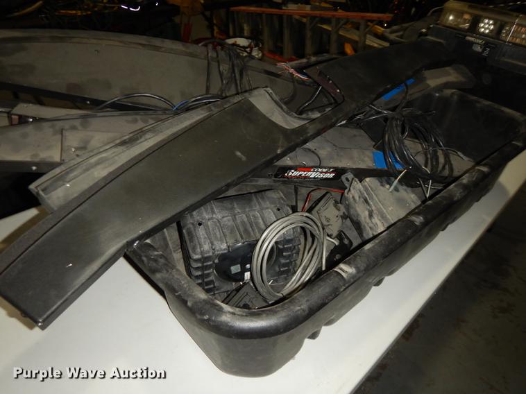 image for item EK9337 Police equipment