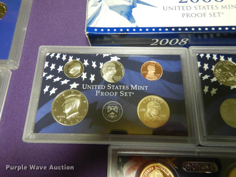 image for item EK9348 Mint proof sets