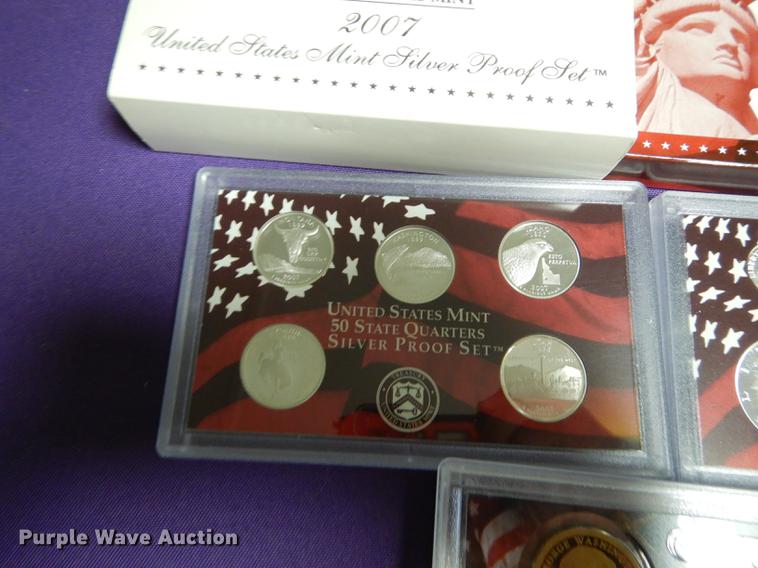 image for item EK9348 Mint proof sets