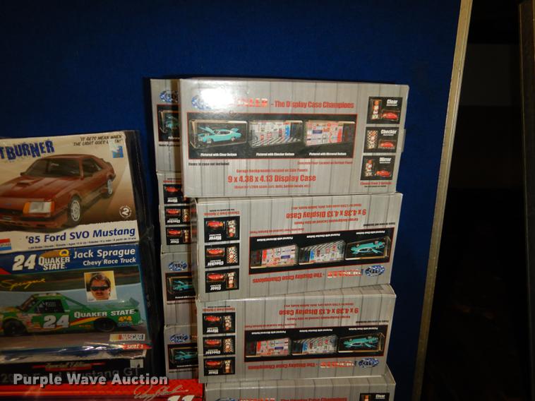 image for item EK9391 Collectibles and supplies