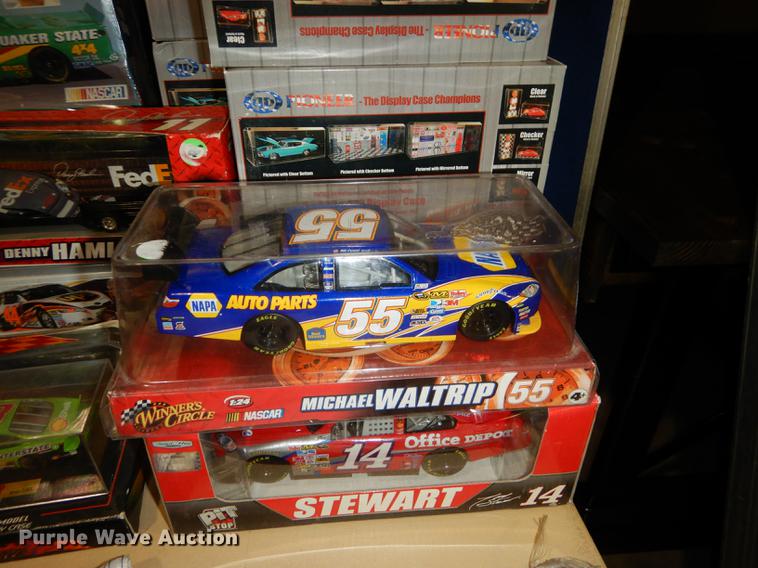 image for item EK9391 Collectibles and supplies