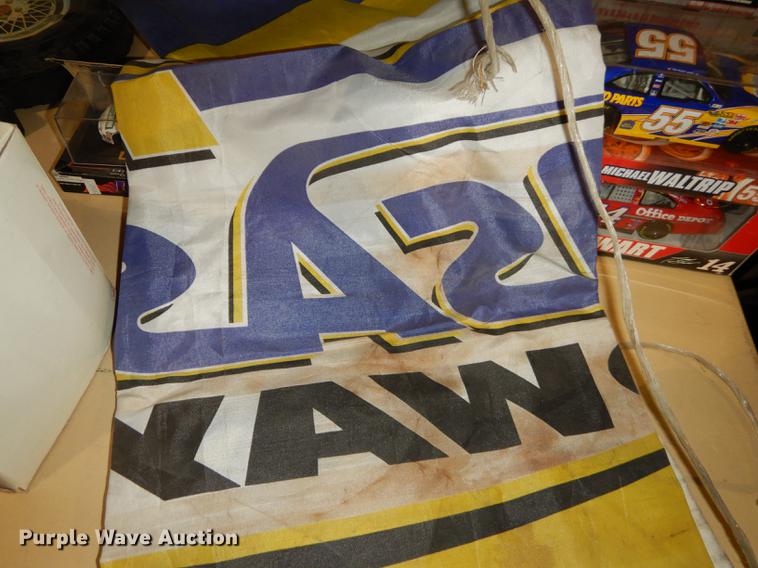 image for item EK9391 Collectibles and supplies