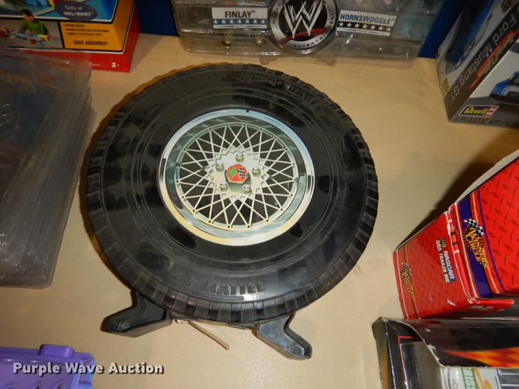 image for item EK9391 Collectibles and supplies