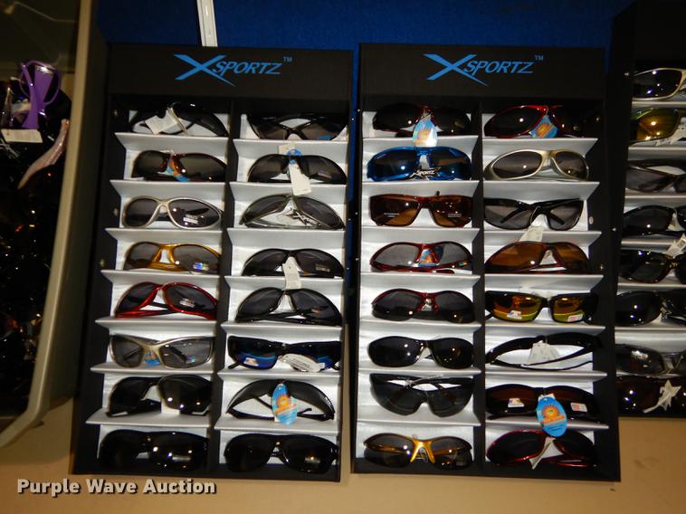 image for item EK9406 Sunglasses and displays