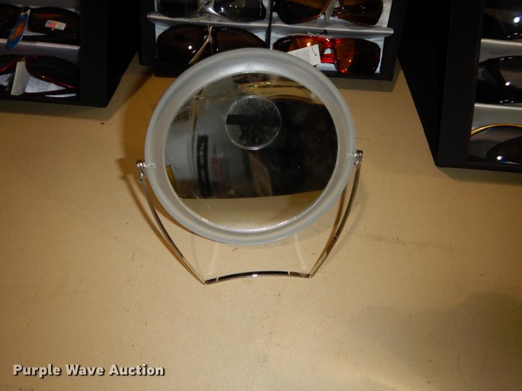 image for item EK9406 Sunglasses and displays