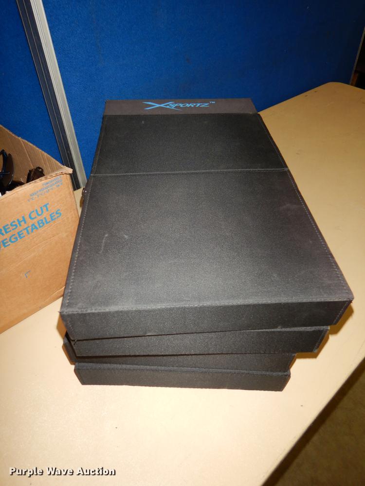 image for item EK9406 Sunglasses and displays