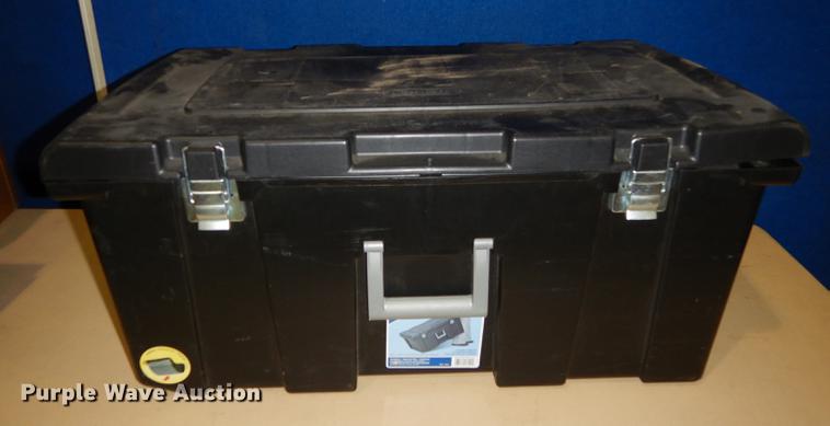 image for item EK9406 Sunglasses and displays