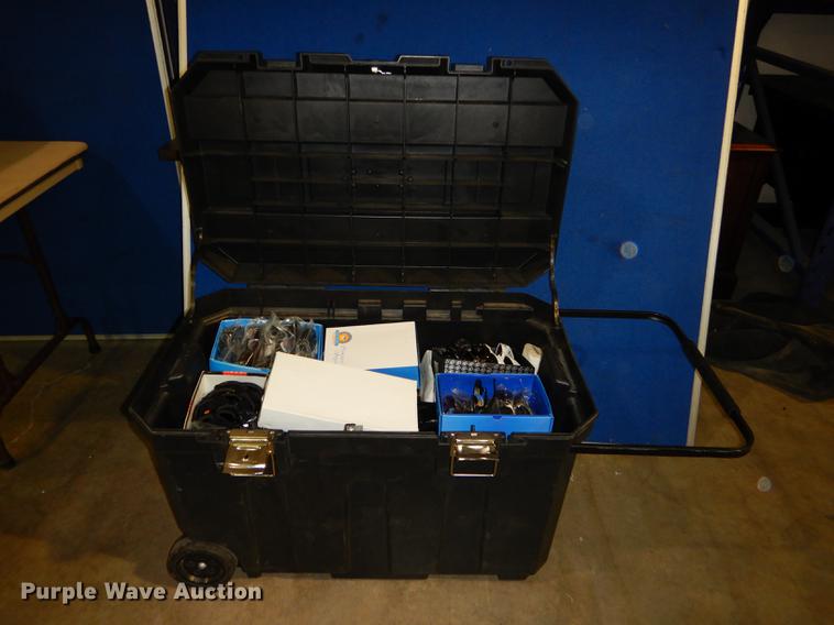 image for item EK9406 Sunglasses and displays