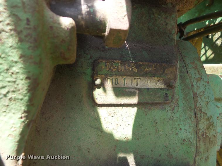 image for item BI9508 John Deere 3010 tractor