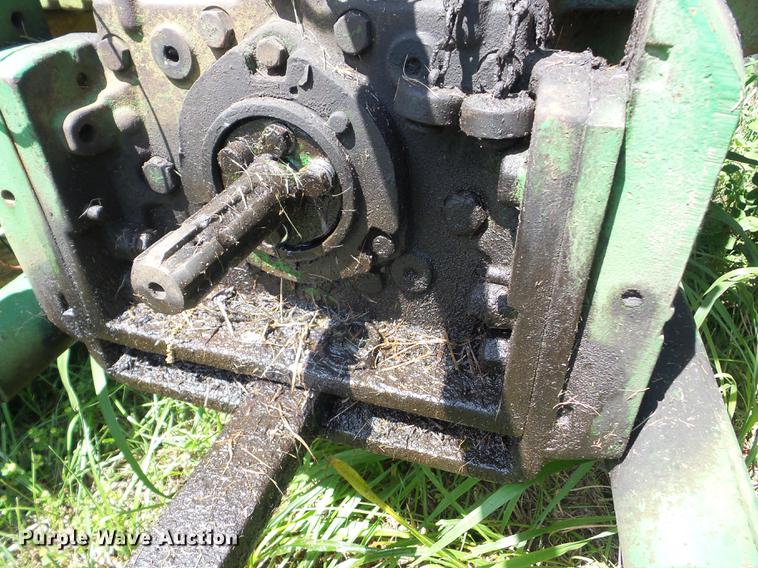 image for item BI9508 John Deere 3010 tractor