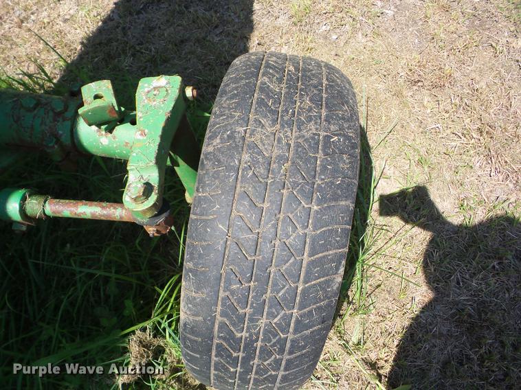 image for item BI9508 John Deere 3010 tractor