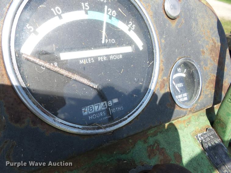 image for item BI9508 John Deere 3010 tractor