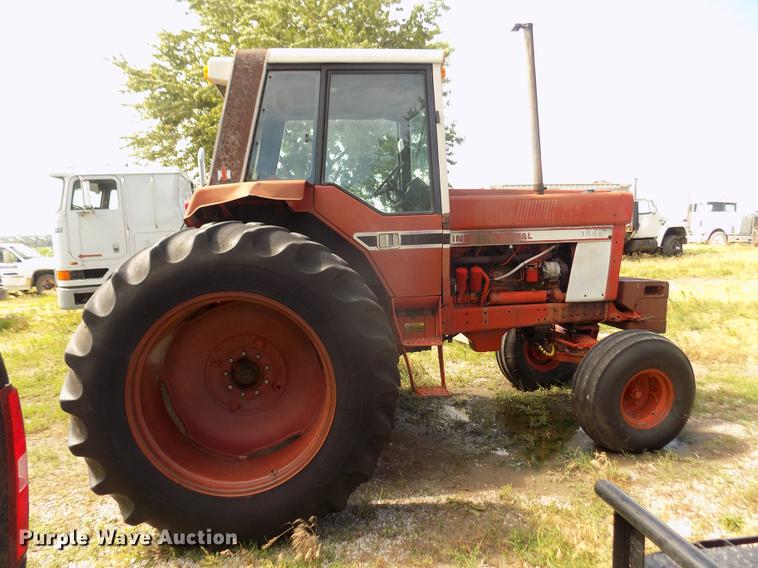 image for item DB8699 1979 International 1486 tractor