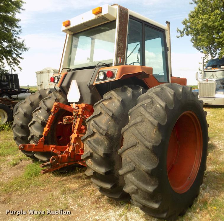 image for item DB8699 1979 International 1486 tractor