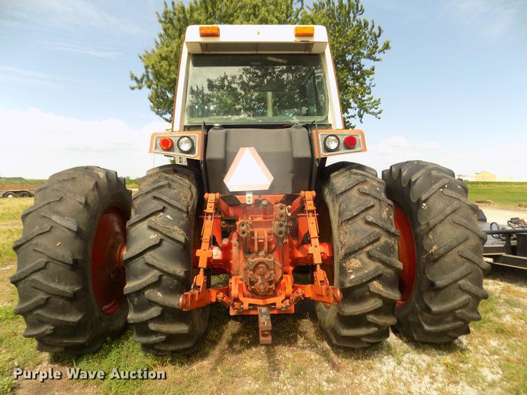 image for item DB8699 1979 International 1486 tractor