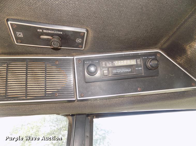 image for item DB8699 1979 International 1486 tractor