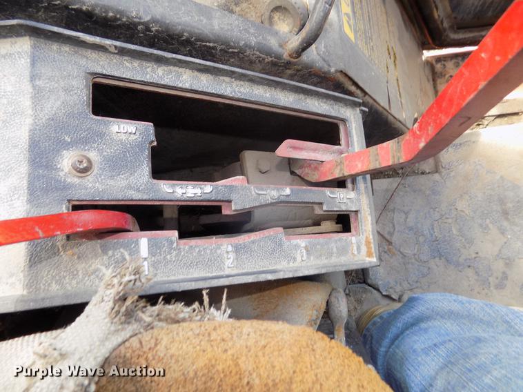 image for item DB8699 1979 International 1486 tractor