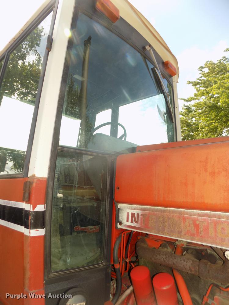image for item DB8699 1979 International 1486 tractor