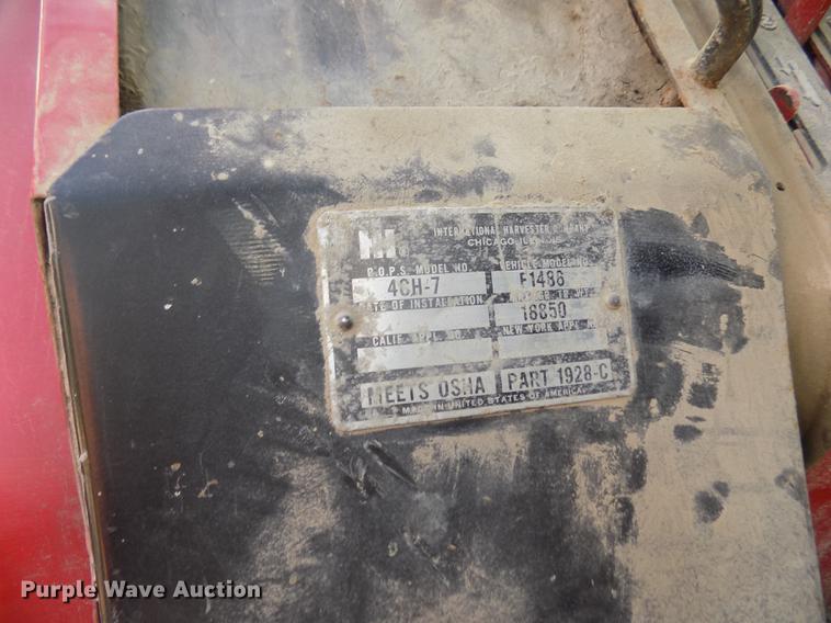 image for item DB8699 1979 International 1486 tractor