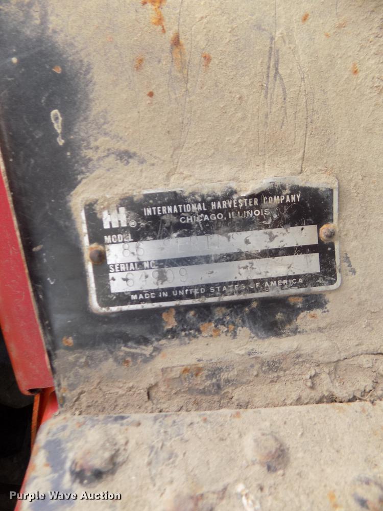 image for item DB8699 1979 International 1486 tractor